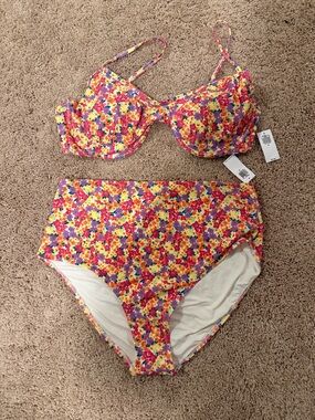 NWT Old Navy highwaisted bikini